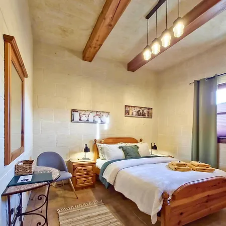 Bed & Breakfast Moonshine Nadur