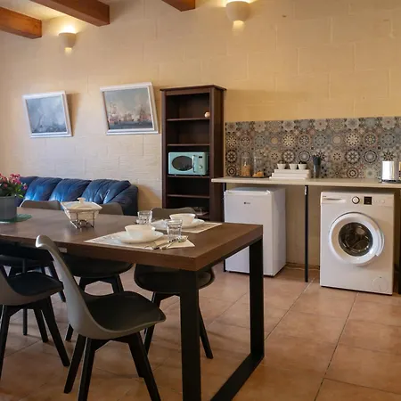 Bed & Breakfast Moonshine