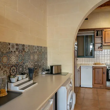 Moonshine Bed & Breakfast 3*