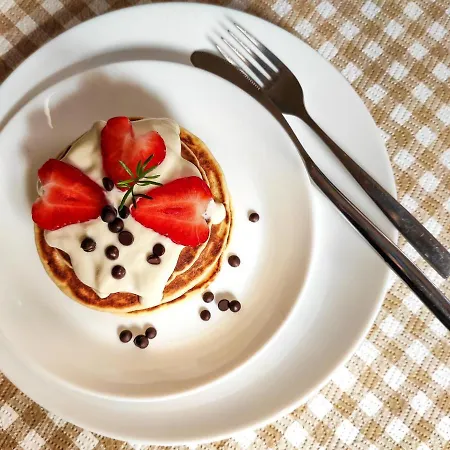 Moonshine Bed & Breakfast Nadur